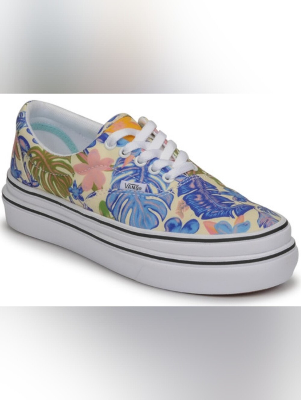 Vans Women’s Floral
SUPER COMFYCUSH ERA Low-Top Sneakers Size 9.5